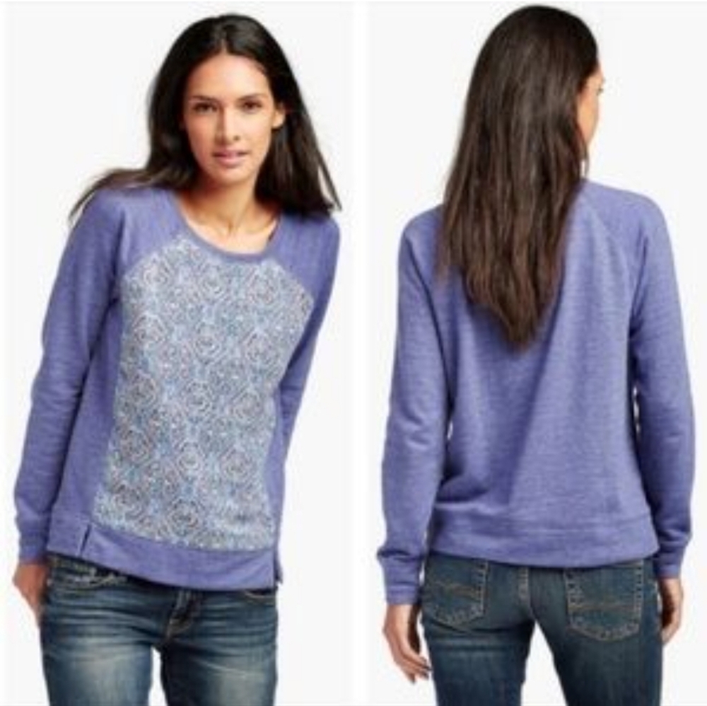 Vintage Lucky Brand Women's Soft and Cozy Crewneck Pullover Sweatshirt. 
